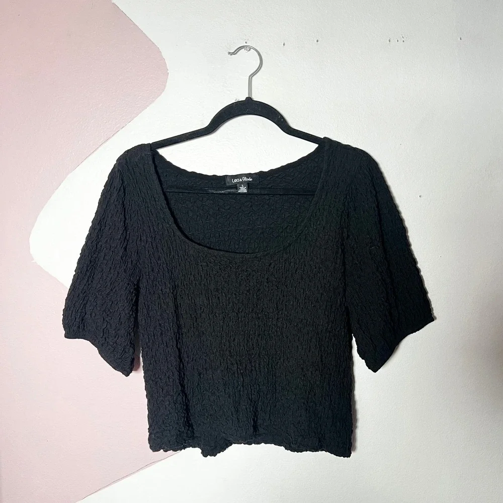 Anthropologie Lea & Viola Top Large Black Puff Sleeve Textured Short Sleeve